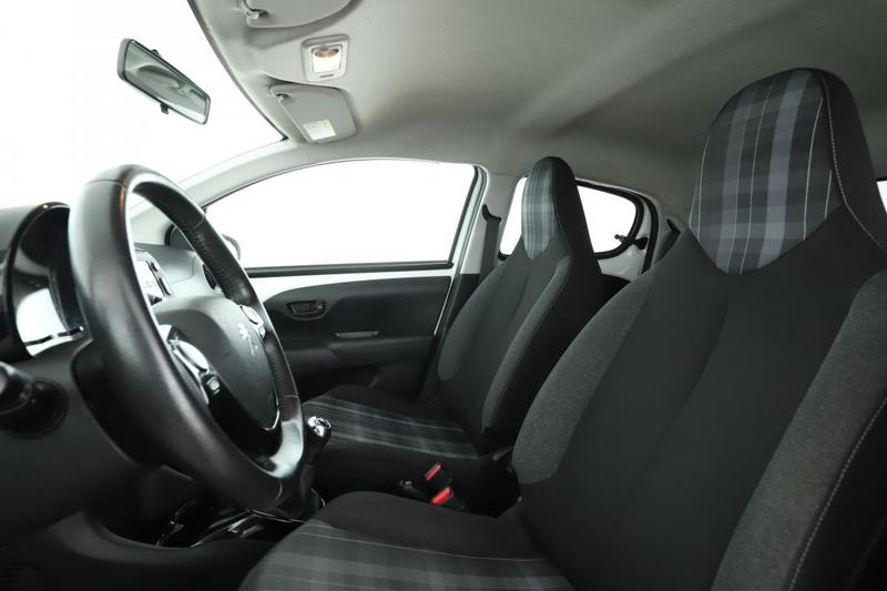 Peugeot 108 1.0 VTi Style 5p 72 ch