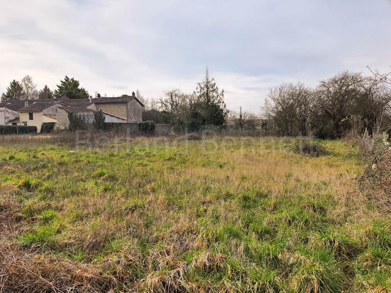 Terrain constructible - 612 m²