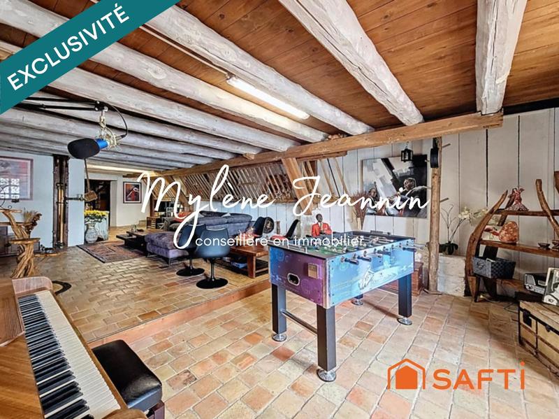 Maison - 238 m² - 7 pièces