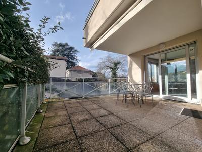 Appartement - 92 m² - 4 pièces