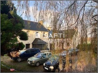 Maison - 176 m² - 10 pièces