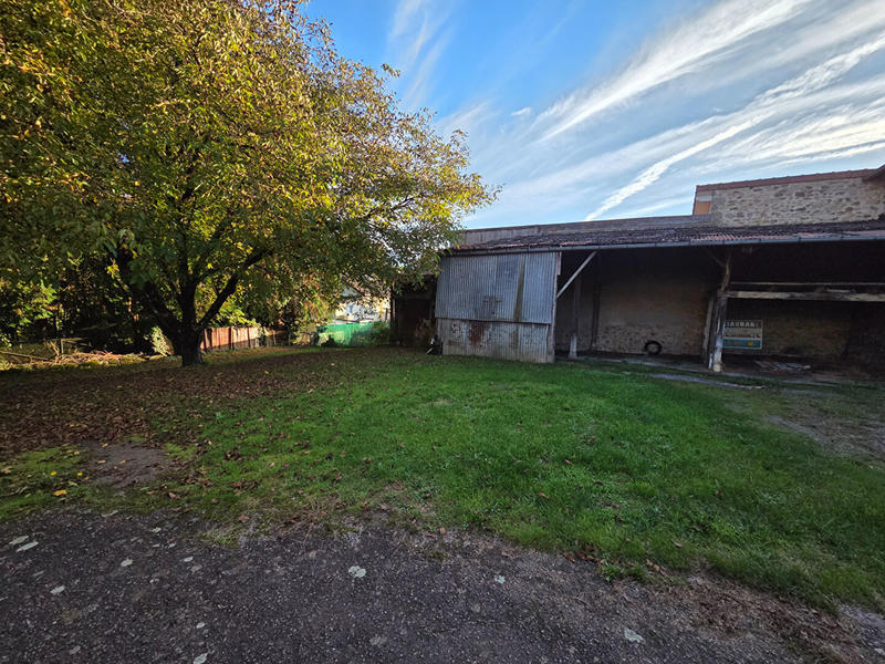 Maison - 300 m² - 6 pièces