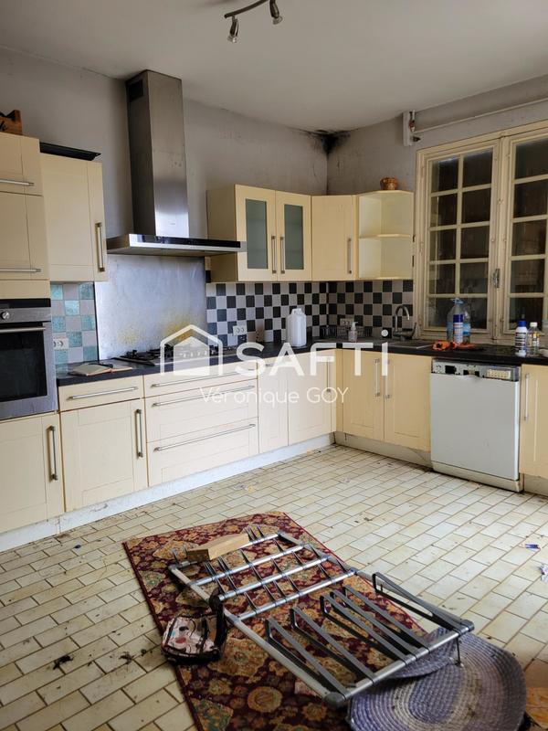 Maison - 97 m² - 5 pièces