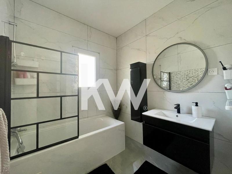 Maison - 121 m² - 4 pièces