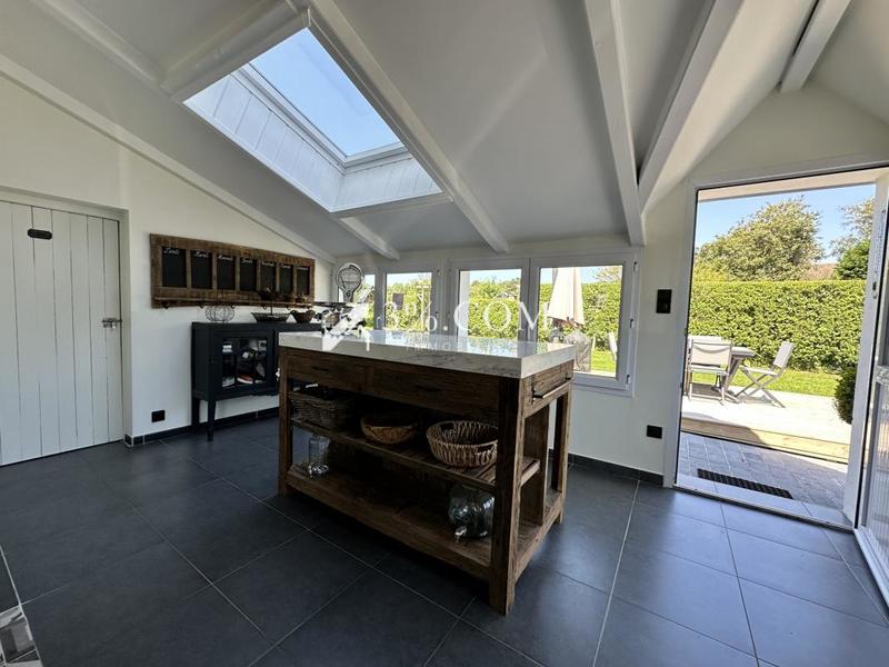 Pavillon - 135 m² - 6 pièces