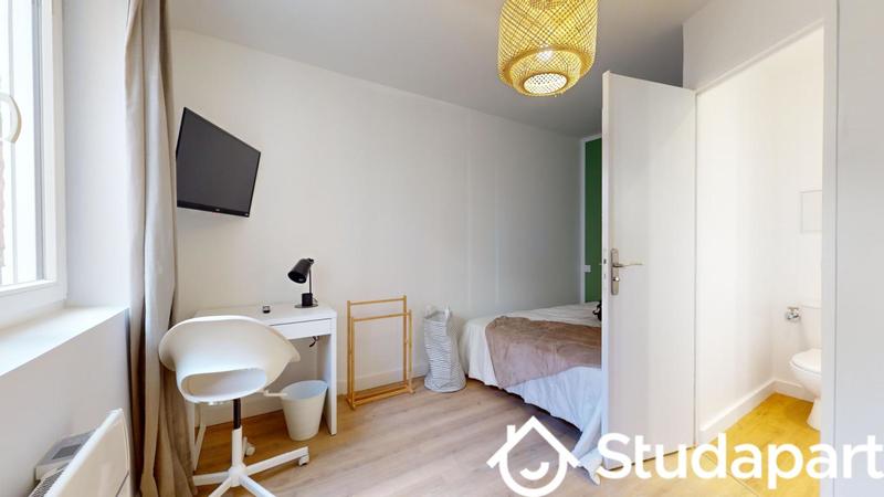 Chambre - 10 m² - 1 pièce