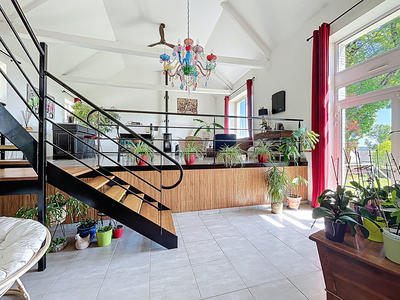 Maison - 408 m² - 11 pièces