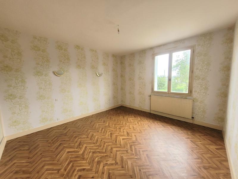 Maison traditionnelle - 87 m² - 4 pièces