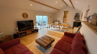 Maison - 122 m² - 6 pièces