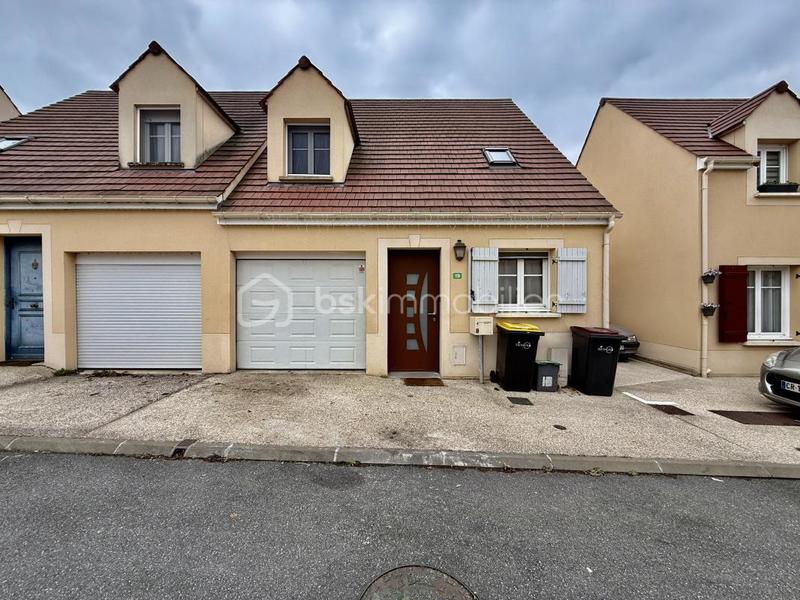 Maison - 91 m² - 5 pièces