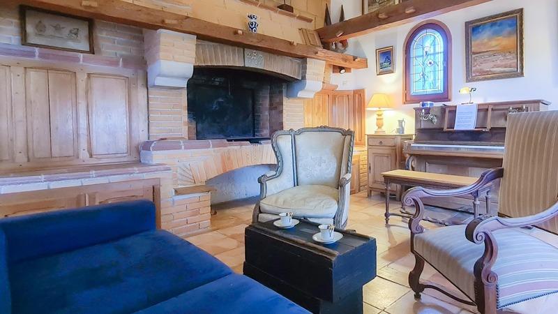 Villa - 266 m² - 8 pièces