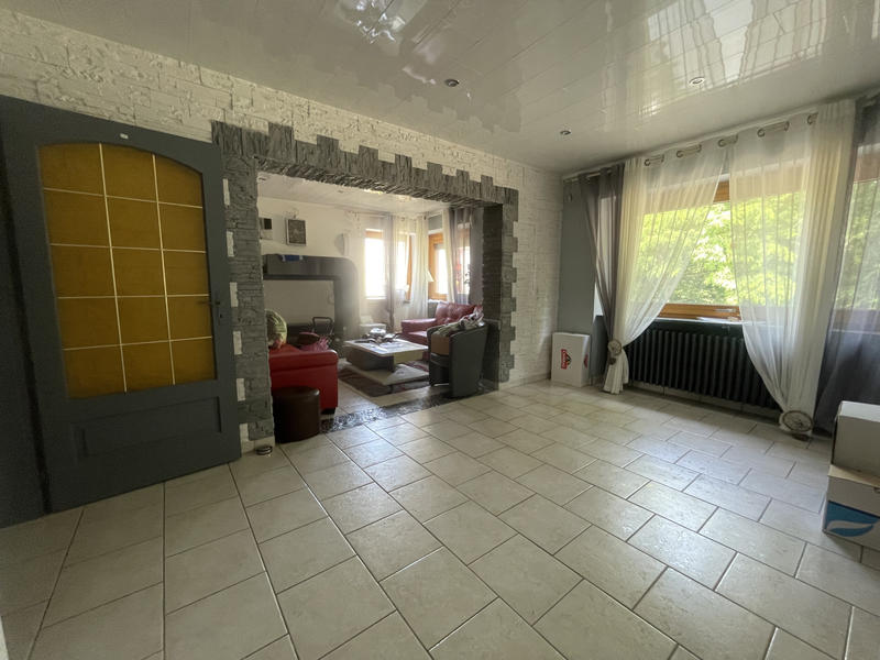 Maison - 140 m² - 7 pièces