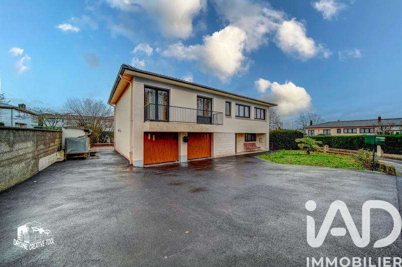 Maison - 191 m² - 7 pièces