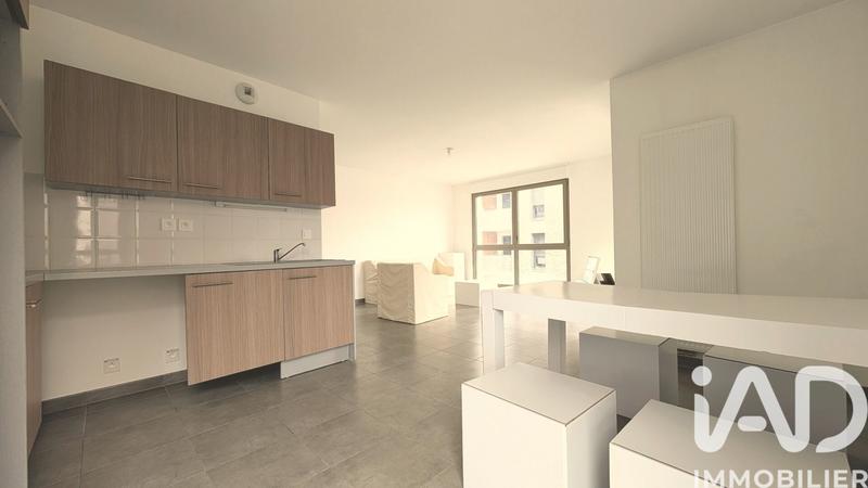 Appartement - 70 m² - 3 pièces