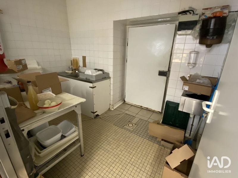 Local commercial - 141 m²