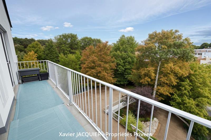 Appartement - 95 m² - 4 pièces