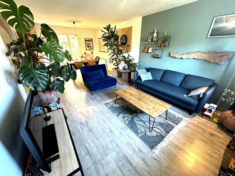 Maison - 90 m² - 5 pièces