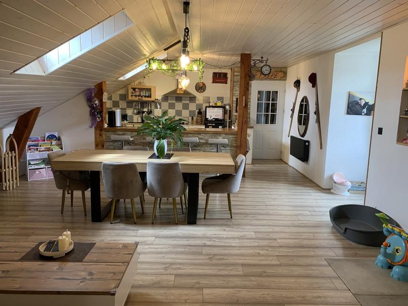 Appartement - 100 m² - 3 pièces