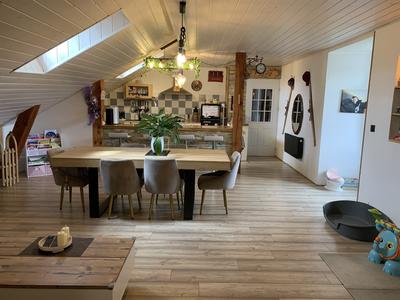 Appartement - 100 m² - 3 pièces