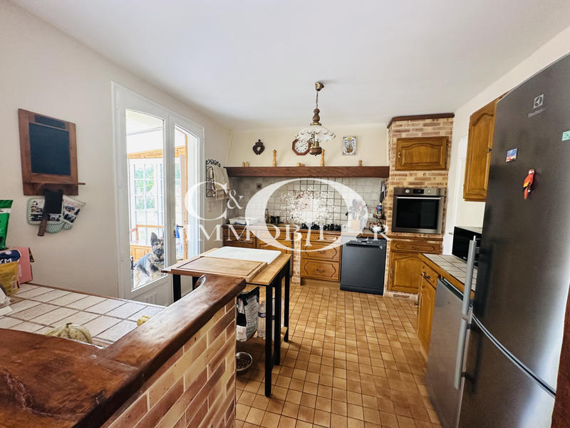 Maison - 364 m² - 6 pièces