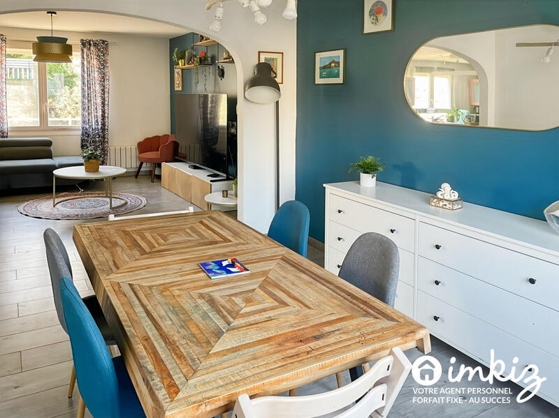 Maison - 90 m² - 6 pièces