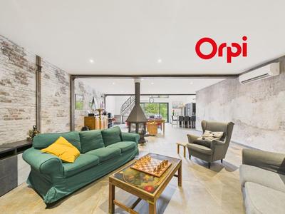 Maison de ville - 290 m² - 6 pièces