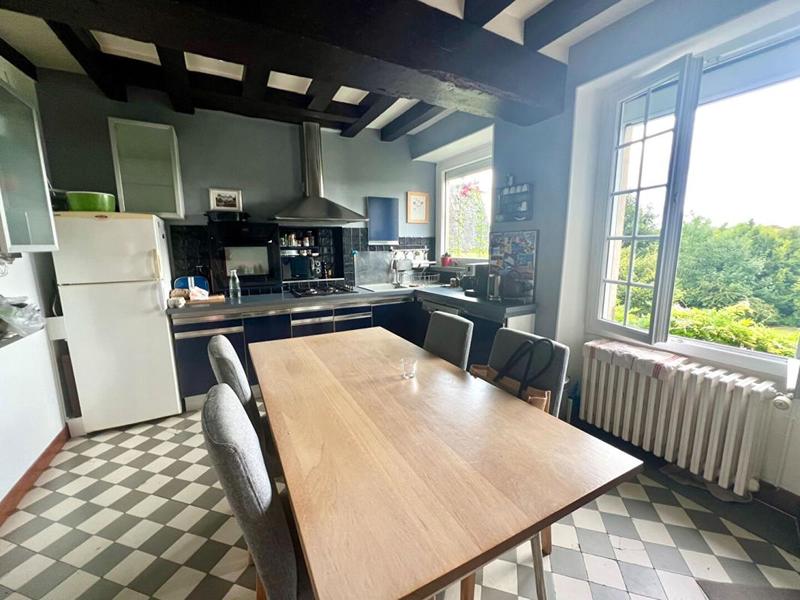 Propriété - 129 m² - 6 pièces