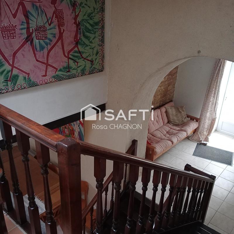 Maison - 246 m² - 12 pièces