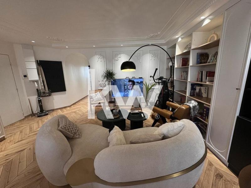 Appartement - 87 m² - 4 pièces