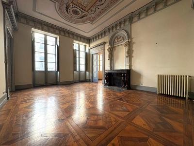 Appartement - 152 m² - 4 pièces