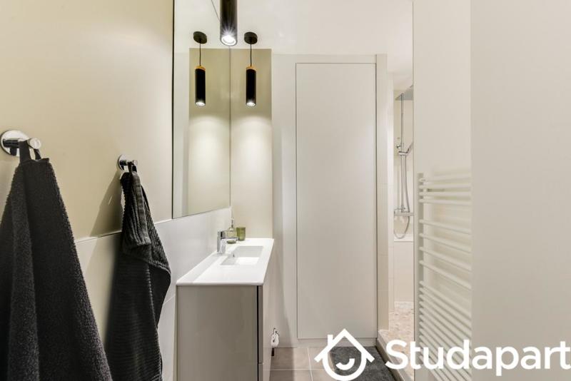 Chambre - 15 m² - 1 pièce