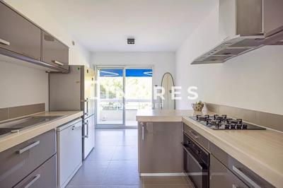 Appartement - 93 m² - 3 pièces