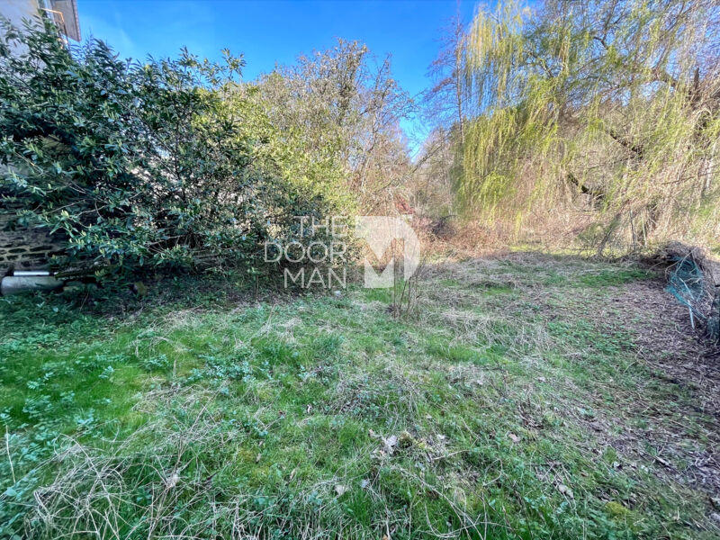 Immeuble - 110 m² - 7 pièces