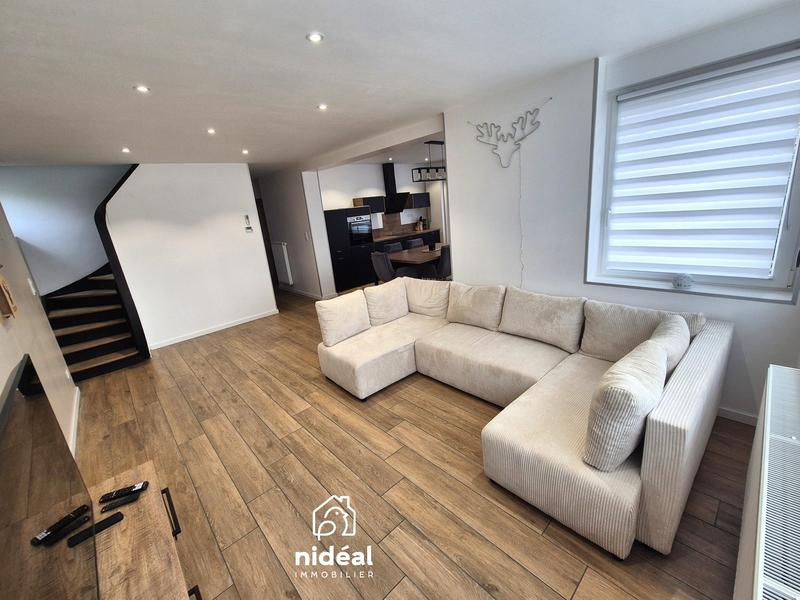 Maison - 90 m² - 4 pièces