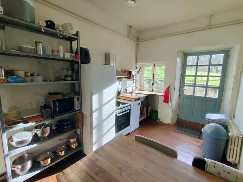 Maison - 235 m² - 8 pièces