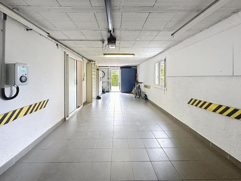 Maison - 271 m² - 9 pièces