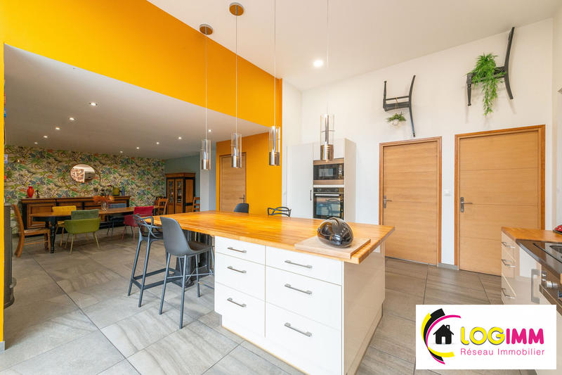 Maison - 165 m² - 7 pièces