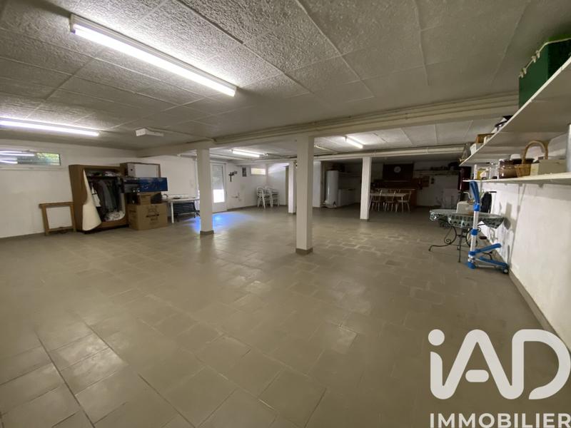 Maison - 185 m² - 8 pièces