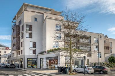 Appartement - 86 m² - 4 pièces