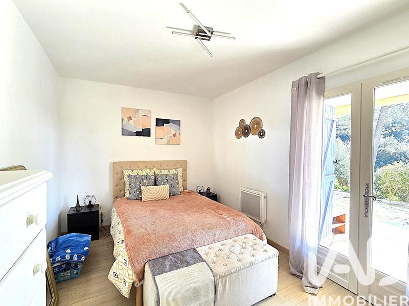 Maison - 225 m² - 7 pièces