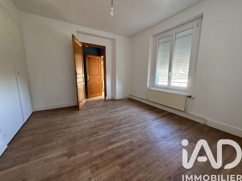 Maison - 213 m² - 9 pièces