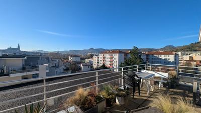 Appartement - 136 m² - 4 pièces