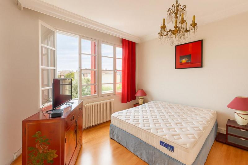 Maison - 166 m² - 6 pièces