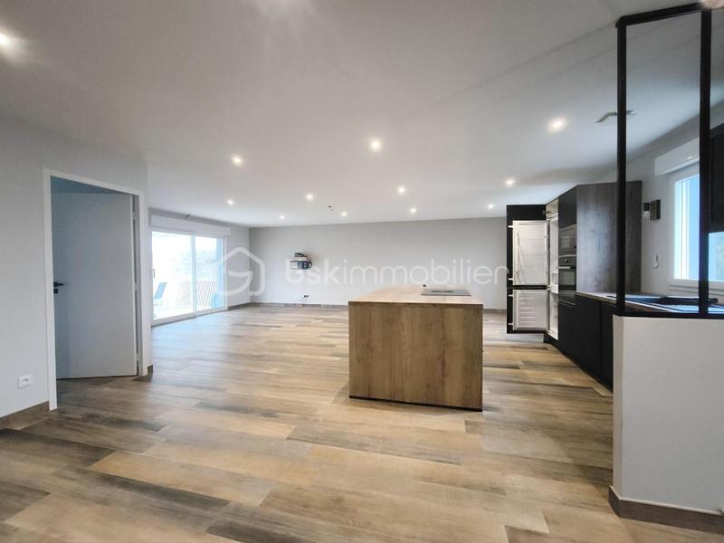 Maison - 143 m² - 5 pièces