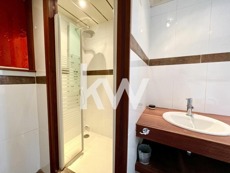 Demeure - 160 m² - 6 pièces