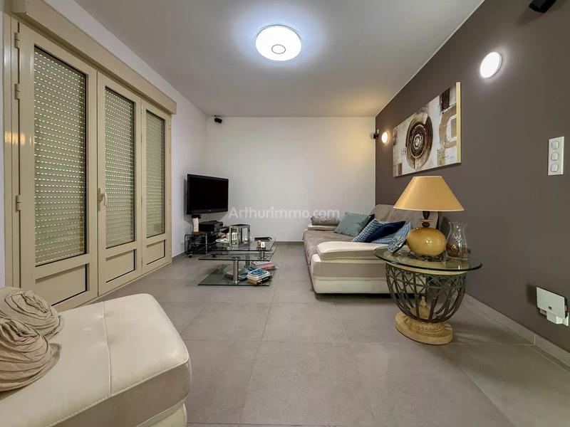 Appartement - 166 m² - 6 pièces