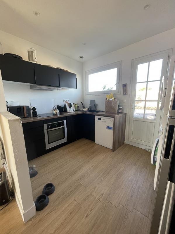 Maison - 220 m² - 9 pièces