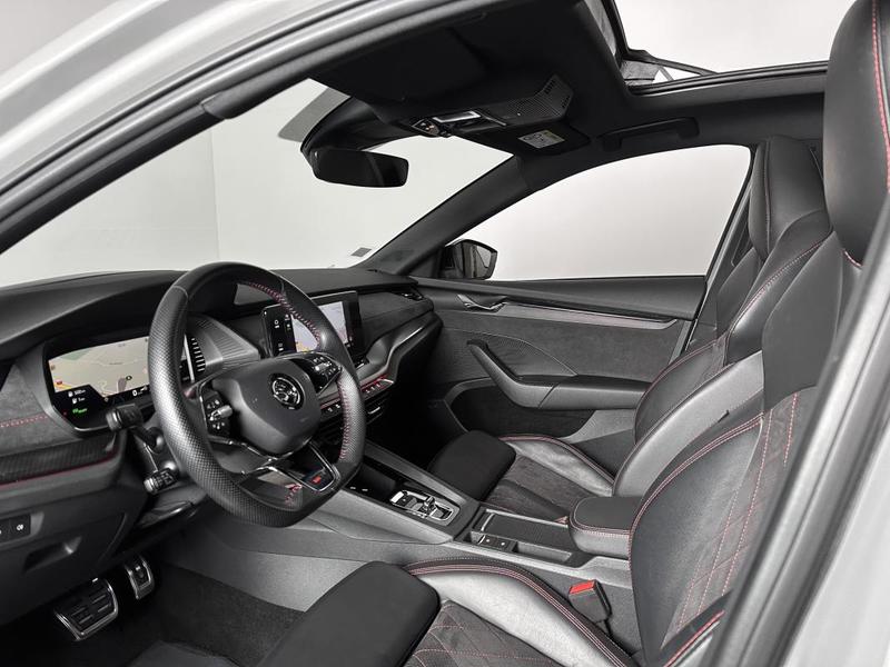 Skoda Octavia Combi IV Rs 245ch Hybride Toit Ouvrant Cuir Chauff Ja19 Carplay Camera Hud Hifi Canton