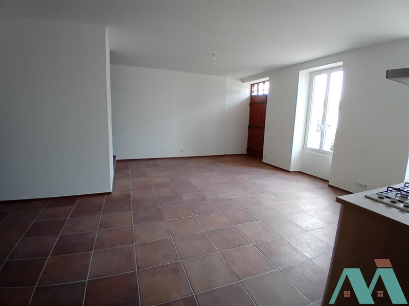 Appartement - 98 m² - 3 pièces