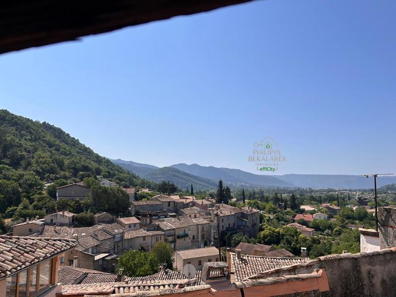 Maison - 93 m² - 4 pièces